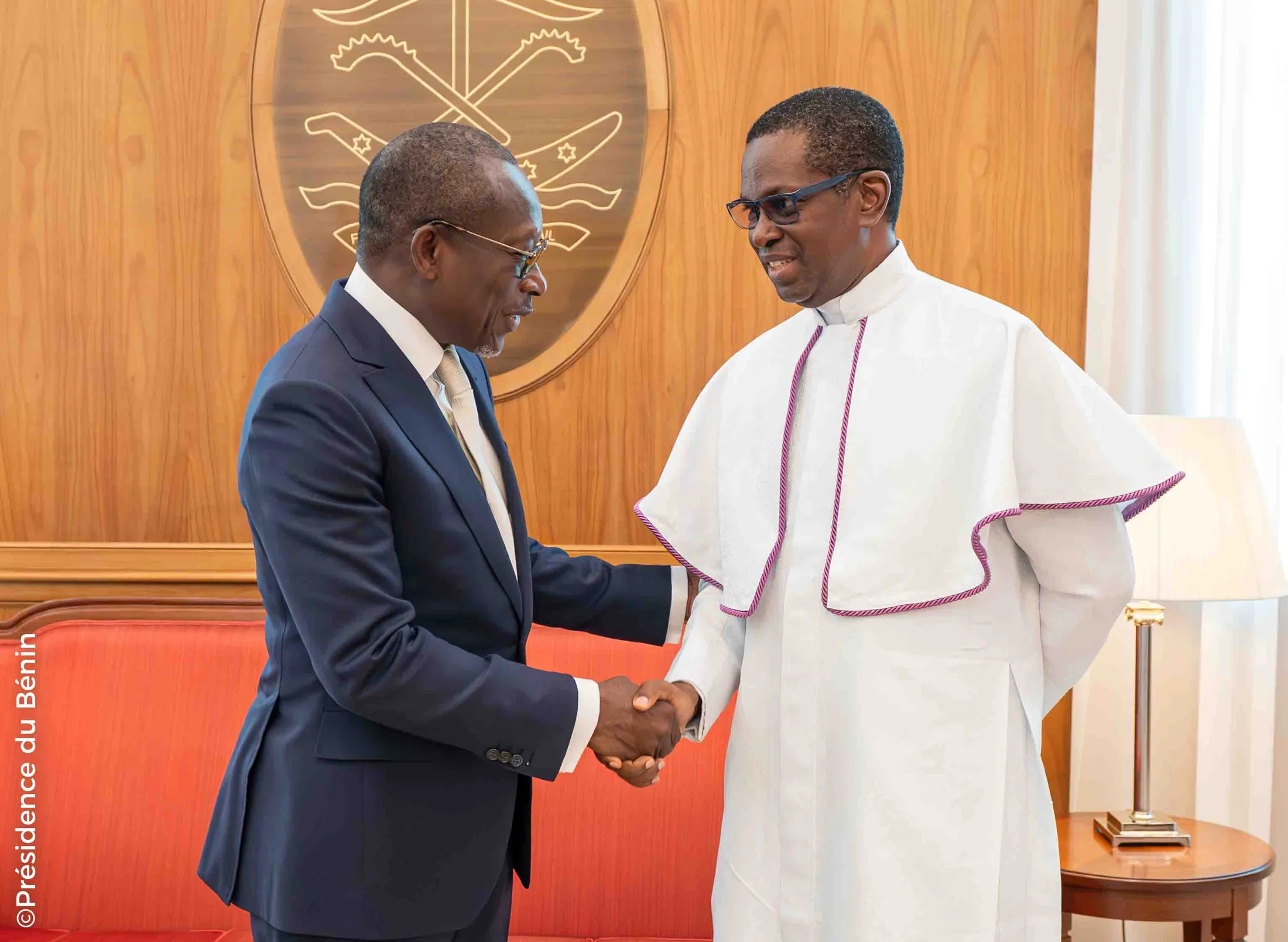 Première rencontre de son excellence Patrice TALON avec les hauts dignitaires de l’ECC