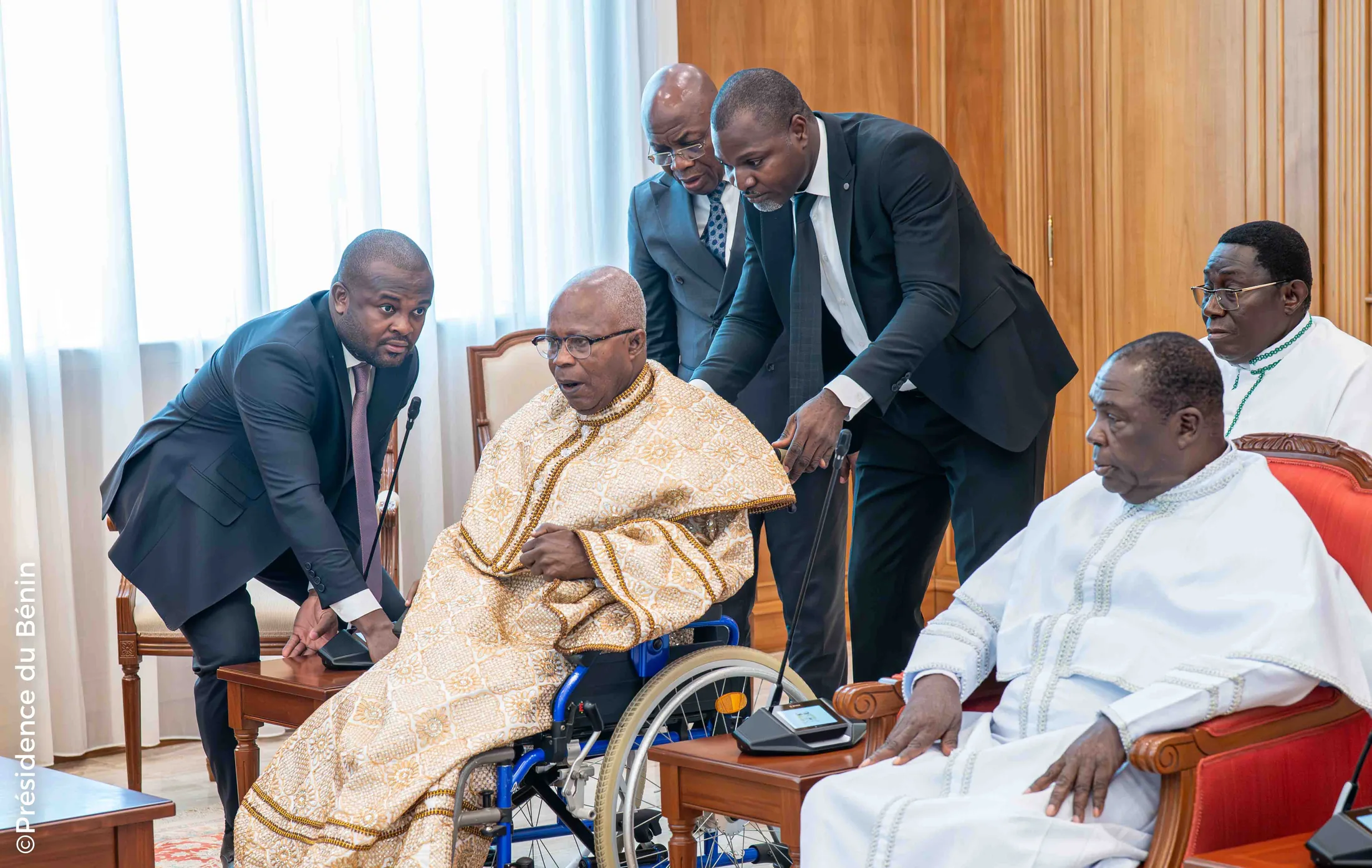 Première rencontre de son excellence Patrice TALON avec les hauts dignitaires de l’ECC