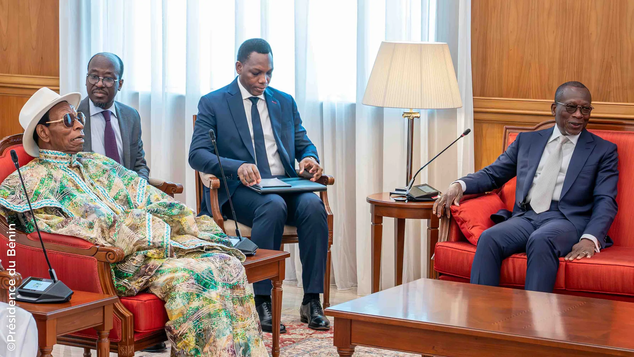 Première rencontre de son excellence Patrice TALON avec les hauts dignitaires de l’ECC